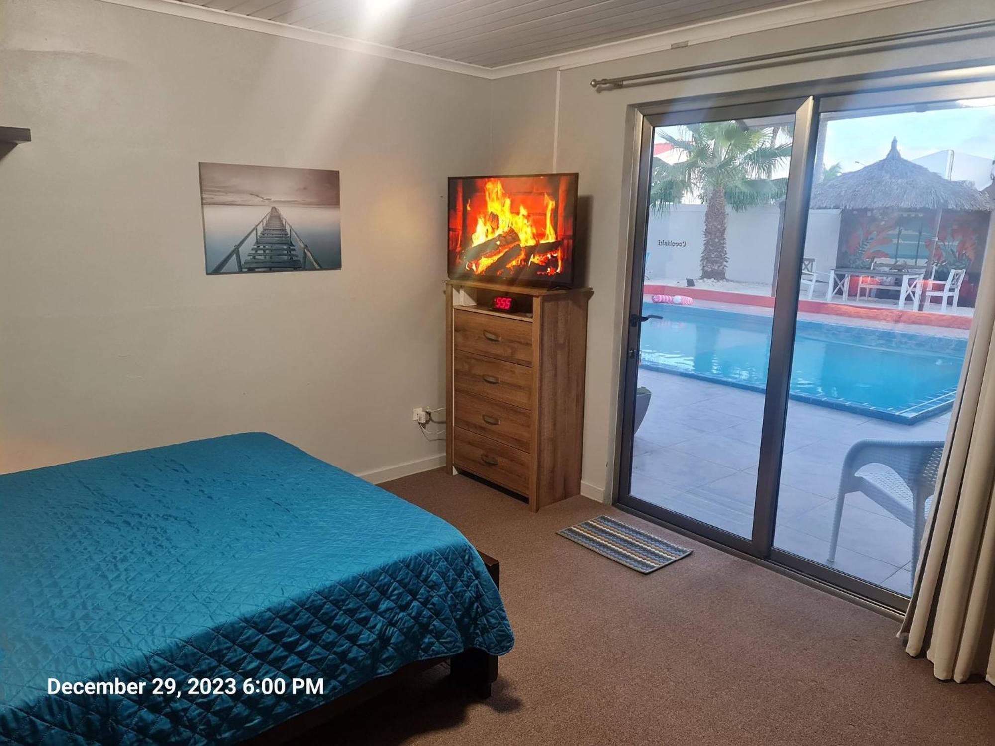 Sandcastle Beach Apartments Palm Beach Extérieur photo