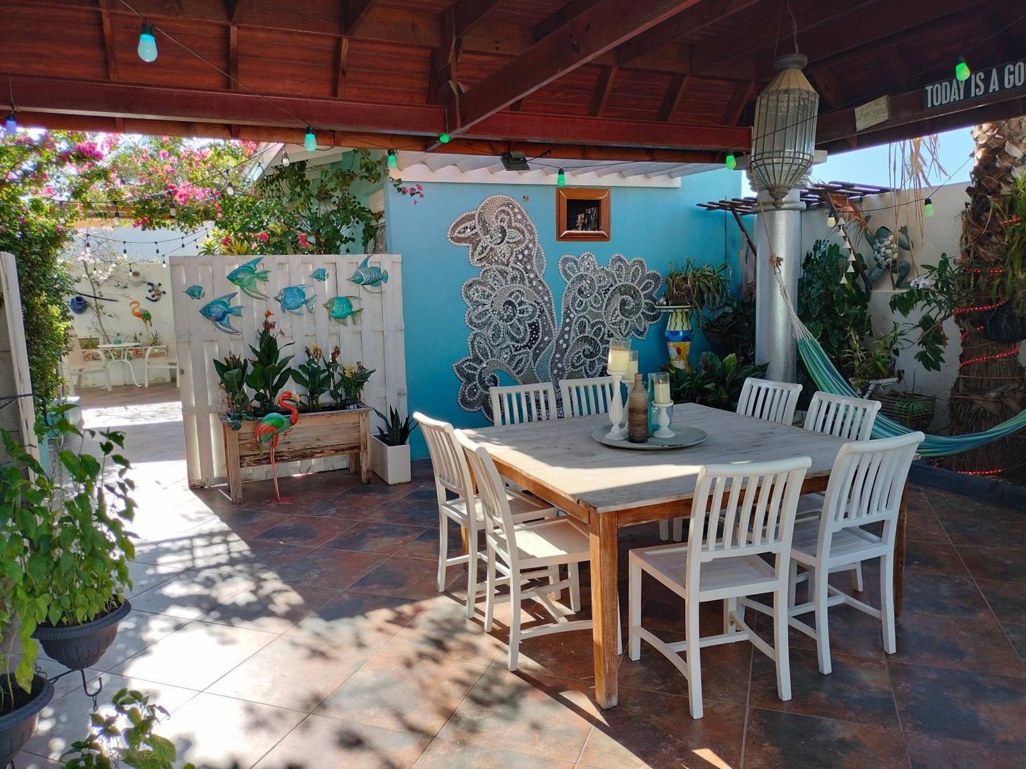 Sandcastle Beach Apartments Palm Beach Extérieur photo